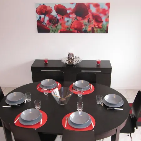 Sandre, Fish And Tatil Evi